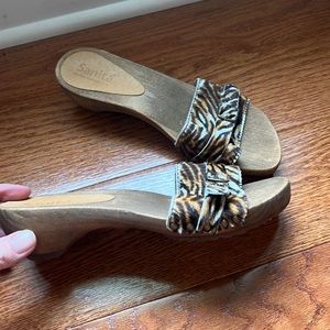 Sanita clogs size 39